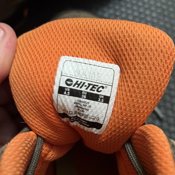 Hi tec kids waterproof hiking/ winter boots - Picture 5 of 5